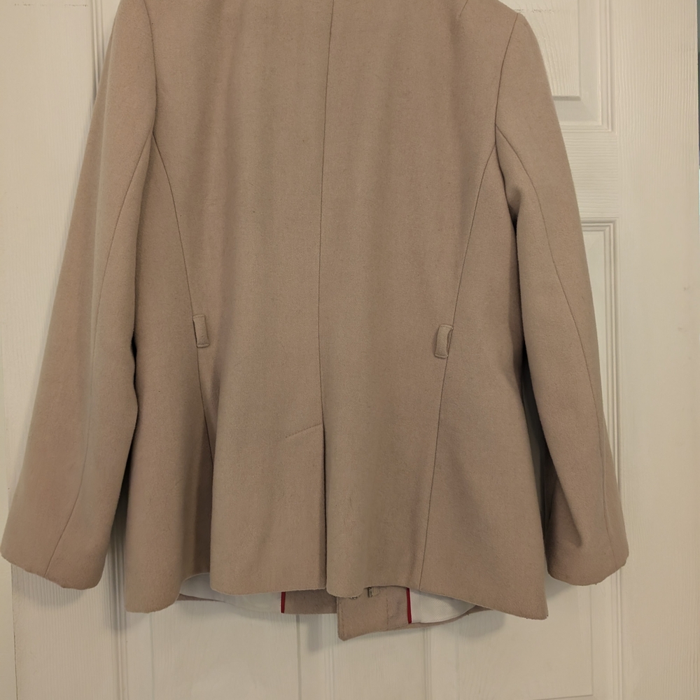 Banana Republic Women's Tan Coat Size Large - Picture 4 of 4